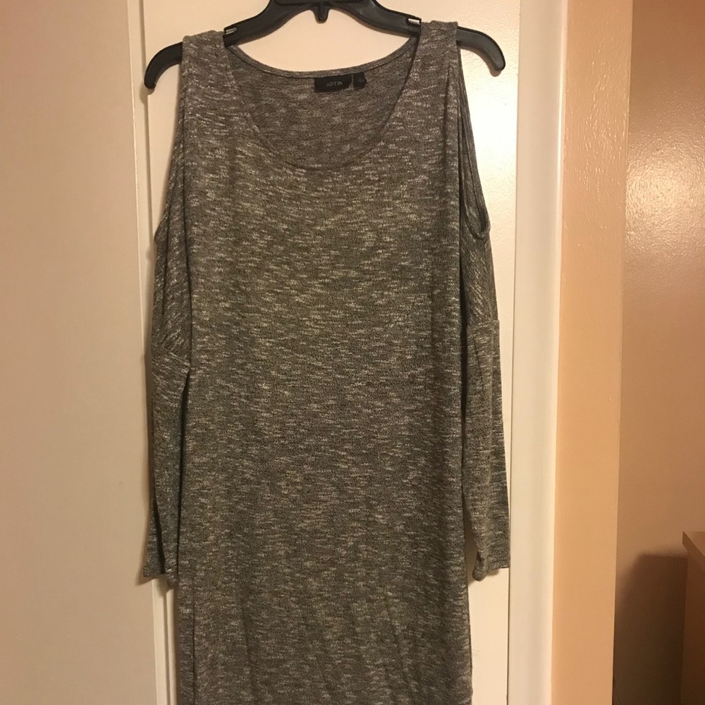 Cold Shoulder Gray Long Sleeve Dress